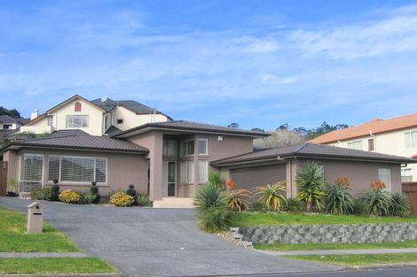 Photo of property in 44 Lansell Drive, East Tamaki Heights, Auckland, 2016