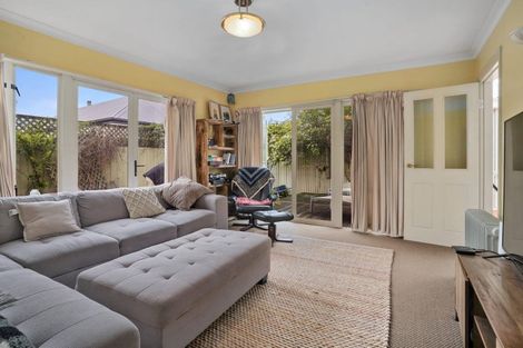 Photo of property in 593a Barbadoes Street, Edgeware, Christchurch, 8013