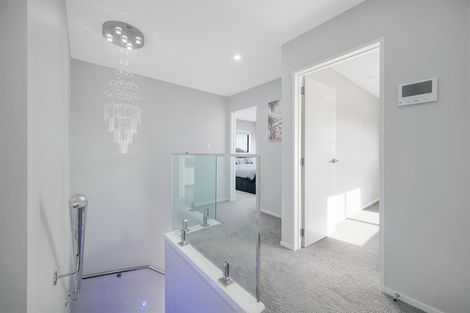 Photo of property in 20 Survila Street, Takanini, 2110