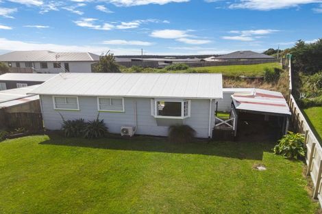 Photo of property in 61 Edinburgh Terrace, Foxton Beach, Foxton, 4815
