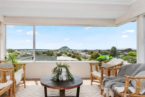 Photo of property in 4 Mana Street, Otumoetai, Tauranga, 3110