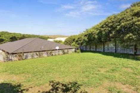 Photo of property in 9 Tararua Close, Aotea, Porirua, 5024