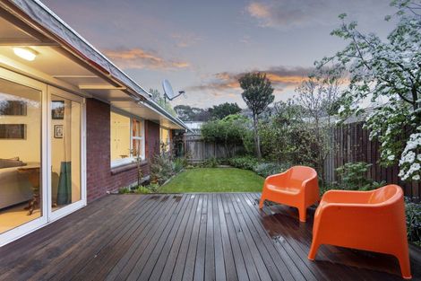 Photo of property in 2/15 Knowles Street, St Albans, Christchurch, 8052