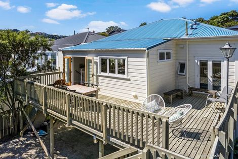 Photo of property in 12 Danube Street, Island Bay, Wellington, 6023