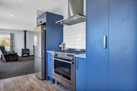 Photo of property in 43 Carrs Road, Urenui, 4377