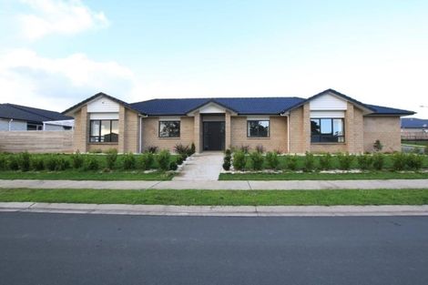 Photo of property in 14 Pohue Avenue, Huapai, Kumeu, 0810