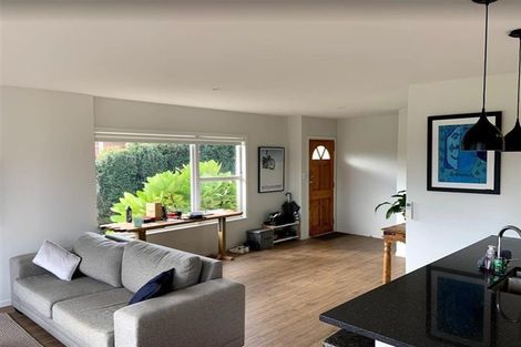 Photo of property in 2/55 Velma Road, Hillcrest, Auckland, 0627