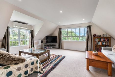 Photo of property in 23 Hanlon Crescent, Narrow Neck, Auckland, 0624