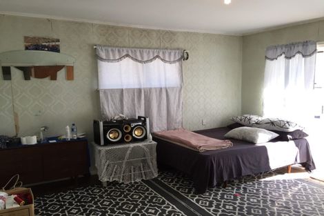 Photo of property in 1 Tawa Crescent, Manurewa, Auckland, 2102