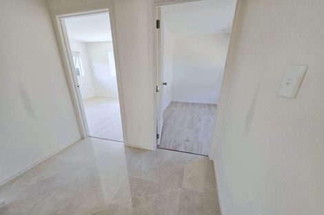 Photo of property in 69a Farquhar Road, Glendene, Auckland, 0602