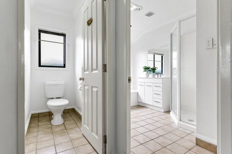 Photo of property in 14 Catalina Drive, Melville, Hamilton, 3206