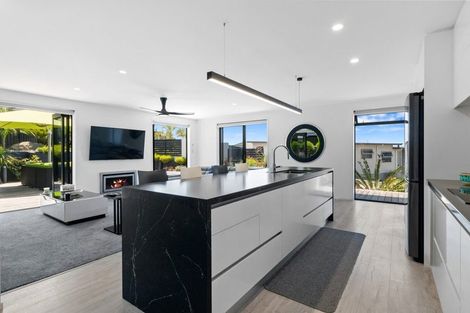 Photo of property in 35 Tohora View, Waihi Beach, 3611