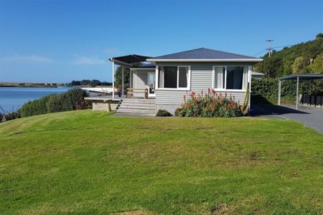 Photo of property in 249 Cove Road, Waipu, 0582
