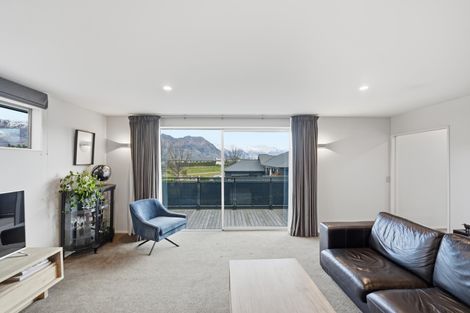 Photo of property in 48 Minaret Ridge, Wanaka, 9305