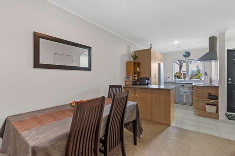 Photo of property in 65 Brashier Circle, Sunnyvale, Auckland, 0612