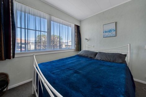 Photo of property in 12 Surrey Street, Hawera, 4610