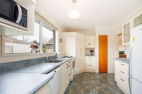 Photo of property in 2 Wharite Place, Awapuni, Palmerston North, 4412