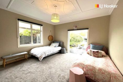Photo of property in 64 Royal Crescent, Saint Kilda, Dunedin, 9012