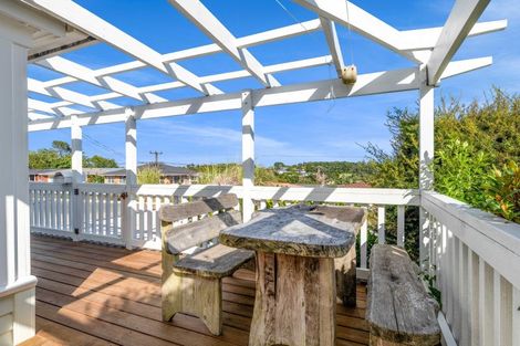 Photo of property in 109 Frankley Road, Frankleigh Park, New Plymouth, 4310