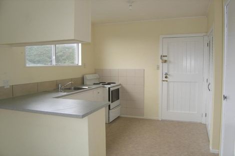 Photo of property in 17a Holborn Drive, Stokes Valley, Lower Hutt, 5019