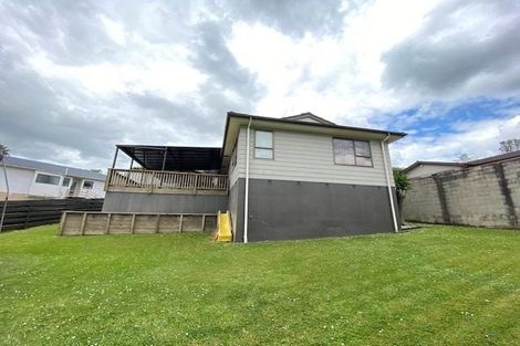 Photo of property in 17 Rotoma Rise, Clover Park, Auckland, 2019