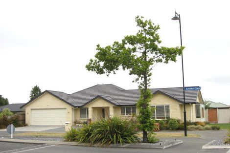 Photo of property in 2 Amoka Crescent, Parklands, Christchurch, 8083