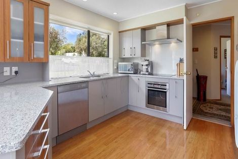 Photo of property in 18 Sharples Place, Somerville, Auckland, 2014