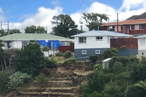 Photo of property in 181 Seaview Road, Westown, New Plymouth, 4310