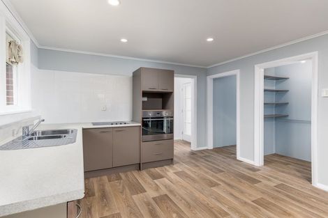 Photo of property in 81 Timaru Road, Waimate, 7924