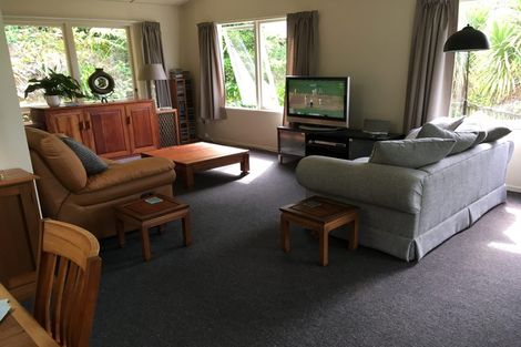 Photo of property in 38 Daffodil Street, Titirangi, Auckland, 0604