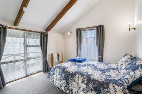 Photo of property in 17 Niddry Crescent, Winton, 9720