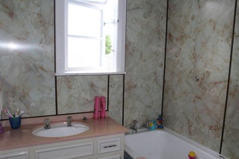 Photo of property in 13 London Street, Dannevirke, 4930