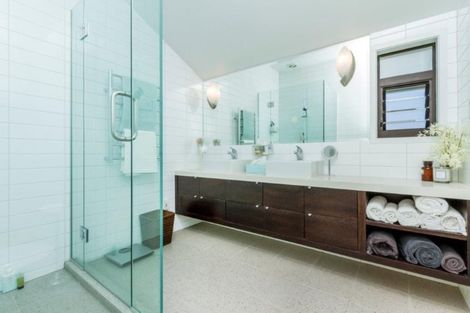 Photo of property in 246/44 Ocean View Road, Milford, Auckland, 0620