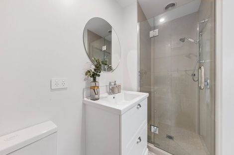 Photo of property in 4/30 Hargest Crescent, Sydenham, Christchurch, 8023