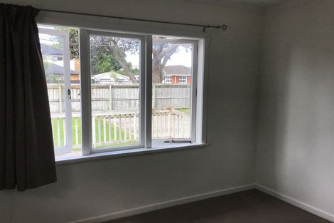 Photo of property in 4 Vanguard Road, Kelston, Auckland, 0602