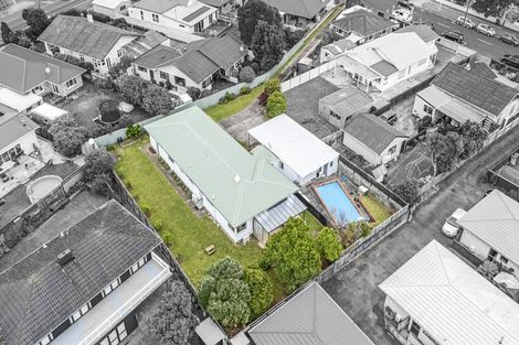 Photo of property in 6a David Street, Westown, New Plymouth, 4310