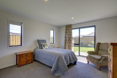 Photo of property in 37 Claremont Crescent, Amberley, 7410