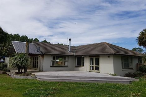 Photo of property in 17 Collins Drive, Waikuku Beach, 7402
