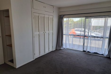 Photo of property in 87 Tiroroa Avenue, Te Atatu South, Auckland, 0610