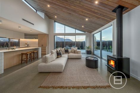 Photo of property in 3 Packer Road, Wanaka, 9382