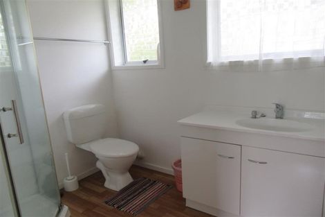 Photo of property in 2/14 Lake Road, Northcote, Auckland, 0627