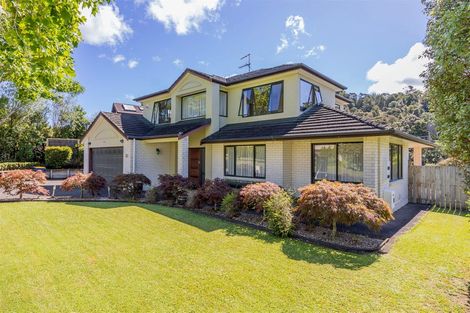 Photo of property in 32 Landing Drive, Albany, Auckland, 0632