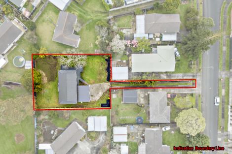 Photo of property in 15 Becker Drive, Weymouth, Auckland, 2103