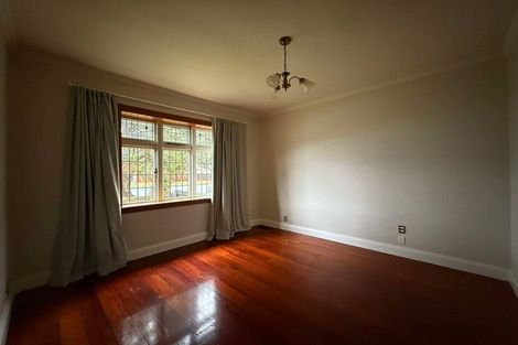 Photo of property in 1 Para Street, Miramar, Wellington, 6022