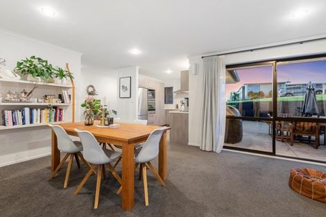 Photo of property in 92 Falcon Drive, Welcome Bay, Tauranga, 3112