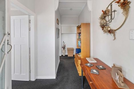 Photo of property in 2 Moore Avenue, Tawhero, Whanganui, 4501