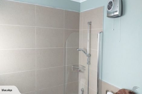 Photo of property in 53 Cliff View Drive, Green Bay, Auckland, 0604