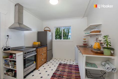 Photo of property in 10 Forbes Street, Balaclava, Dunedin, 9011