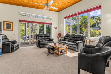 Photo of property in 93 Tarapatiki Drive, Whitianga, 3510