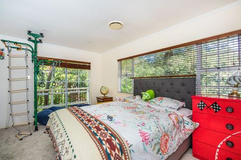 Photo of property in 34 Hythe Terrace, Mairangi Bay, Auckland, 0630